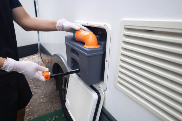Best Portable bathroom rental  in Neptune Beach, FL